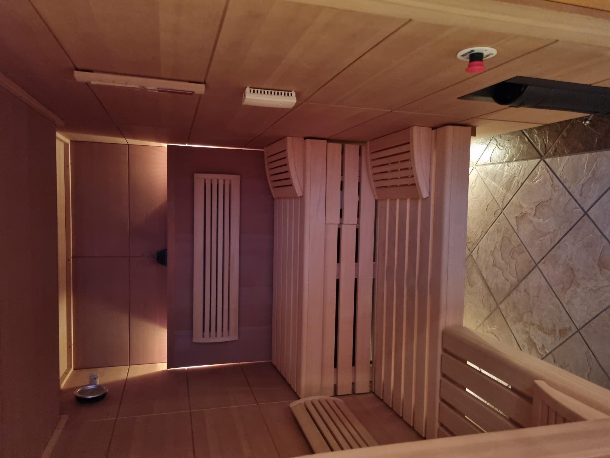 Biosauna im Hotel Enzian Biosauna im Hotel Enzian